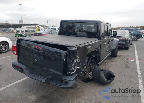 2025 Jeep Gladiator Nighthawk z USA, uszkodzony, nr VIN 1C6PJTAG9SL502572